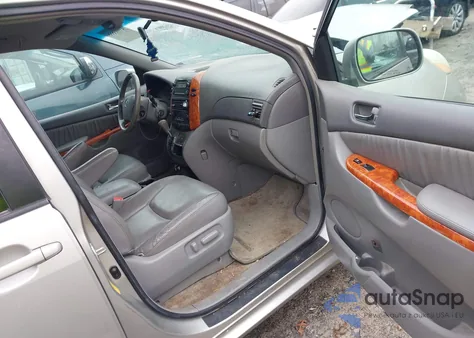 2006 Toyota Sienna Xle z USA, uszkodzony, nr VIN 5TDZA22C36S519377